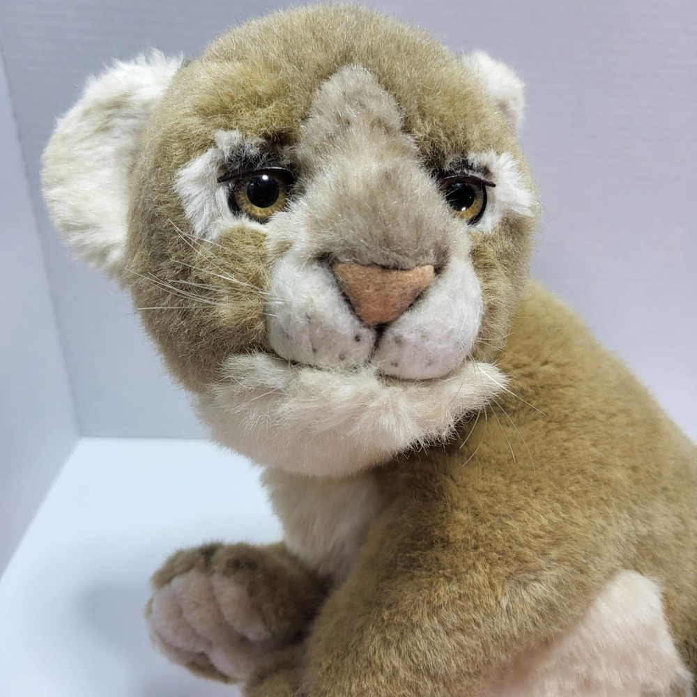 Vintage 1983 Avanti 18" African Lion Cub Stuffed Plush Cat Toy Hand crafted